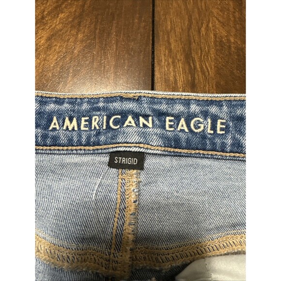 American Eagle Strigid Mom Jean Women Size 2 Reg Light Wash Denim Pant Comfort - Picture 6 of 7